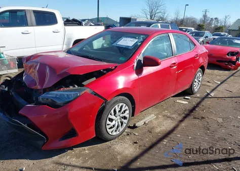 2018 Toyota Corolla Le z USA, uszkodzony, nr VIN 2T1BURHEXJC077595